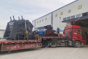 1000*700液壓對輥制砂機，1210反擊破發(fā)往四川